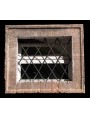 Exemple of a brick window