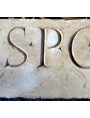 Epigrafe Romana SPQR anticata