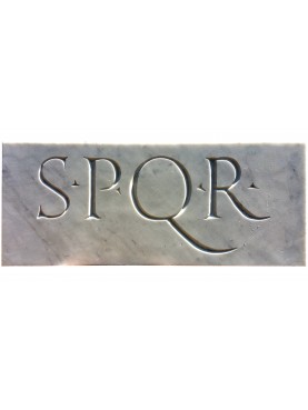 Epigrafe Romana SPQR non anticata