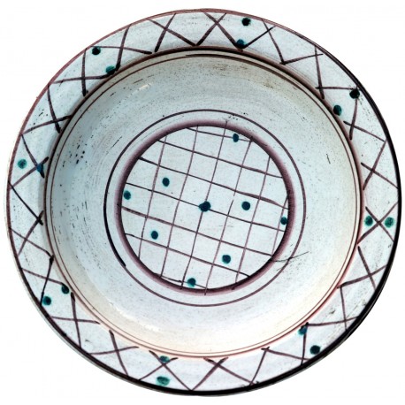 Copy of an ancient medieval Tuscan dish - majolica medieval plates from Pisa