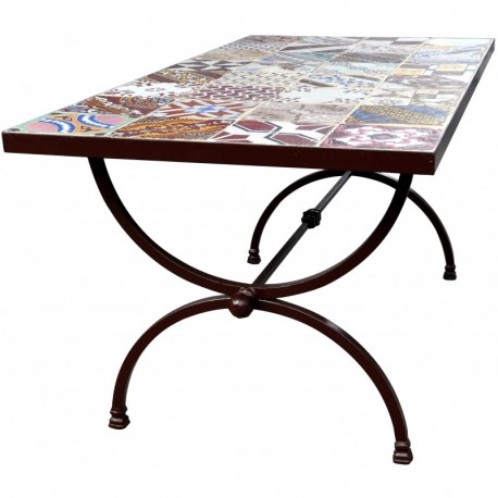 Table 164 x 84 cm. with 32 tiles