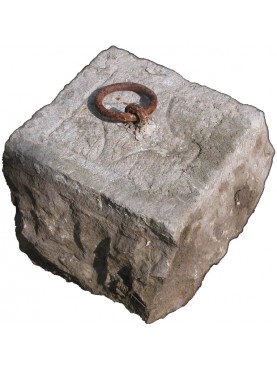 Stone with iron ring for horses and donkeys