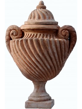 Vaso romanico strigilato - riproduzione in terracotta di un originale del Louvre