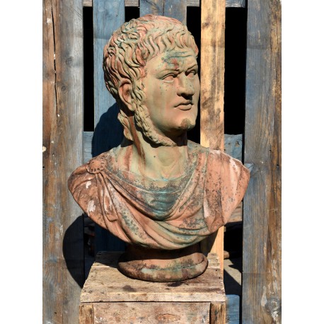 Busto di Nerone in terracotta