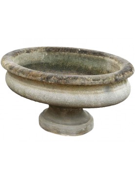 fontana ovale in pietra arenaria
