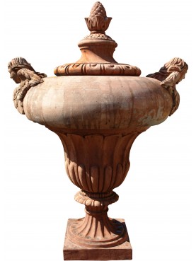 Great onamental vase terracotta, Tuscan style