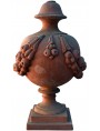 Vaso Robbiano globoso in terracotta dell'Impruneta con festoni