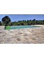 A swimming pool in Maremma, paved with our Filettole stone