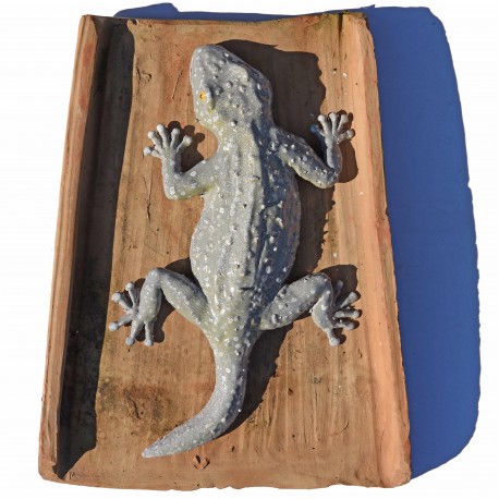 Our production great tiled gecko on an ancient rooftile