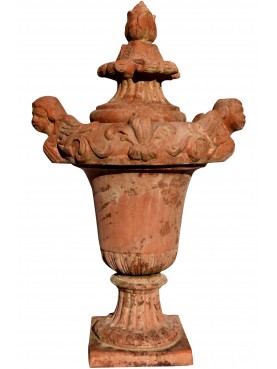 Vaso da cancello con due putti versanti, tipico vaso rinascimentale toscano