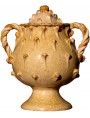 Vaso con manici a tortiglione e tappo di foggia medievale