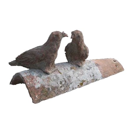 Ancient Roof tile with two pigeons