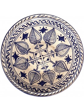 Copy of an ancient medieval dish - vegetable motif
