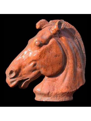 Horse's head of chariot of Selene