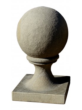 Sfera Ø 35 cm con base 37x37 cm in arenaria grigia - pietra serena