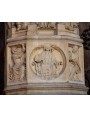 Allegoria dell'Alchimia di Notre Dame de Paris in terracotta