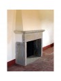 Formenti country house - simple sand-stone rural chimney