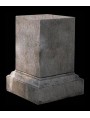 Base H.62cm/45x45cm in pietra semplice