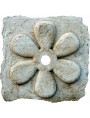 Bocca di fontana a sei petali in pietra