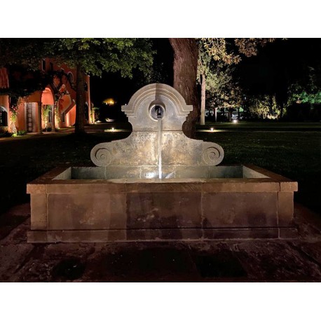 A very similar fountain at Villa la Massa Florence (Villa d'Este Group, Cernobbio)