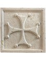 Grande croce templare di Malta lobata in pietra bianca