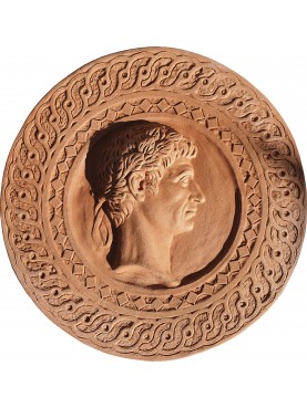 Tondo di Giulio Cesare in terracotta dell'Impruneta