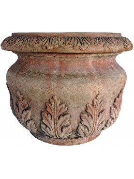 Terracotta cachepot, Ø--cm an ancient Florentine model of the Ricceri family