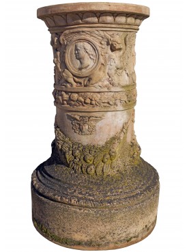 Column support for Ricceri statues and vases