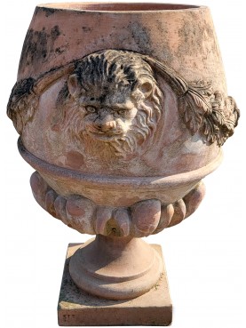Vaso da cancello urna con due leoni rinascimentale toscano