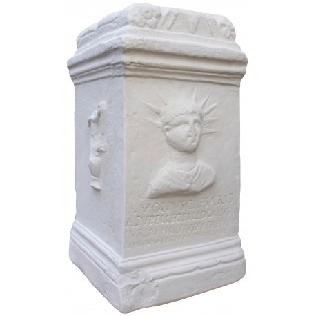 Roman "Ara" Altar in plaster Column Support Vases Statues