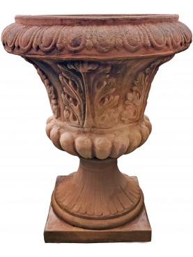Achantus leaves ornamental terracotta vase