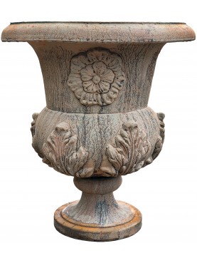 Vaso in terracotta a calice Mediceo ornato