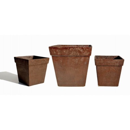 Little greenhouse vases in three sizes
