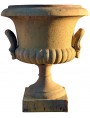 piccolo Calice ornamentale in terracotta con anse manici