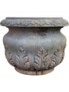Terracotta cachepot, an ancient Florentine model of the Ricceri family. Patinated