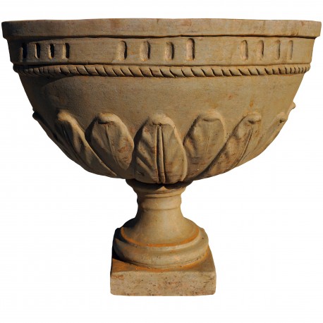 Terracotta vase an ancient Florentine model of the Ricceri family
