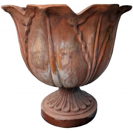 Big terracotta medici's vase