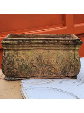 Ancient Neapolitan box in terracotta with acanthus leaves