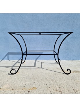 Base di tavolo in ferro con riccioli e gambe curve