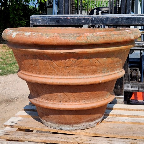 Ancient Tuscany Basin Ø84cm in scratched terracotta