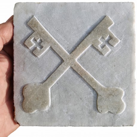 Antique tile in white Carrara marble with THE KEYS OF HEAVEN