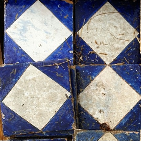 Piastrella antica di maiolica - blu cobalto e bianco ossido d'allumio