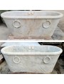 coppia di Antiche vasche in marmo bianco di Carrara con anelli