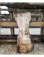 due antiche gambe sagomate in marmo per tavolo con incisioni