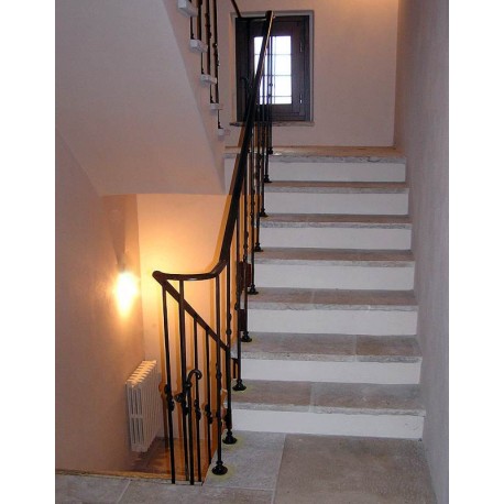 Floor and Stairs in Limestone