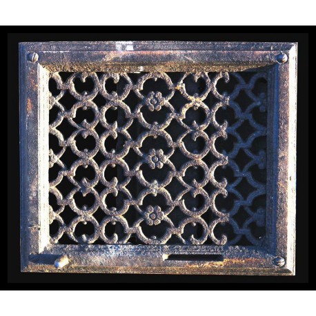 Ventilation grille for cookers