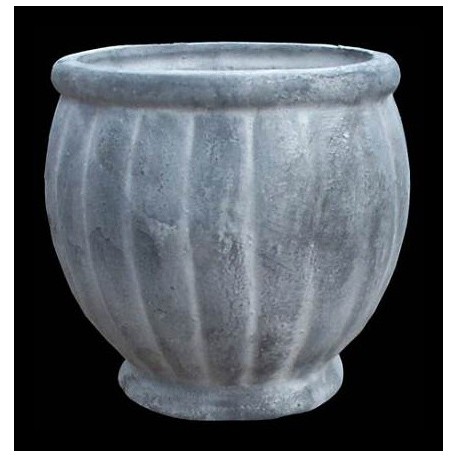 Little vase in cast iron