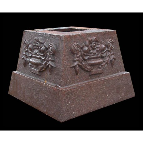 Little cast iron base H.16cms/20x20cms
