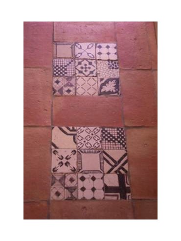 Roof tiles and majolica tiles